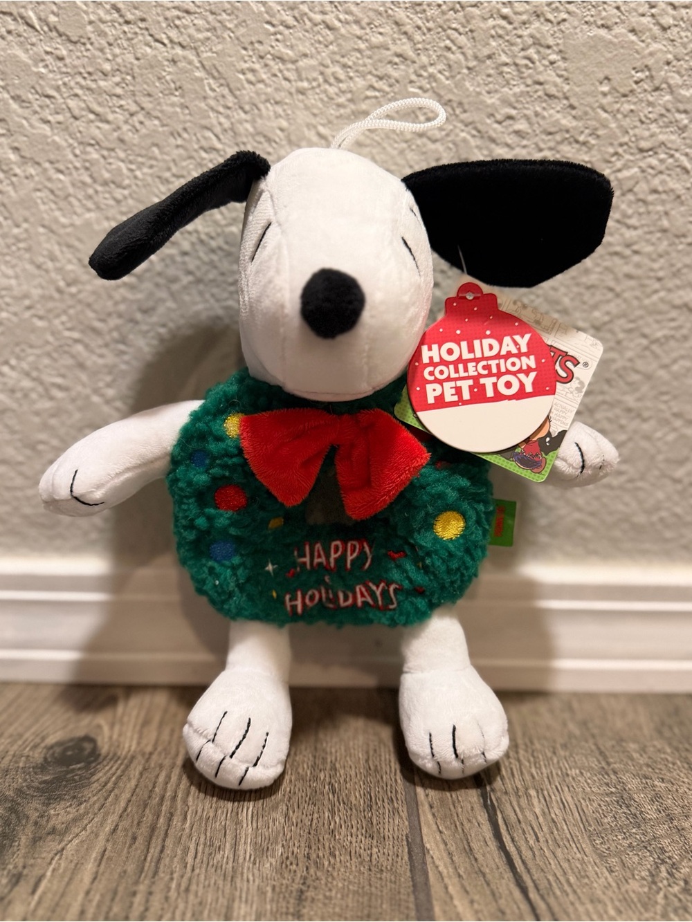 Peanuts Snoopy Holiday Wreath Plush Squeaky Dog Toy NWT Christmas